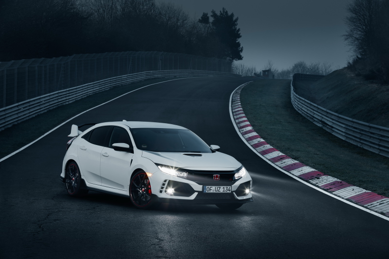 Illustration for article titled The 2018 Honda Civic Type R Is The New Front-Wheel Drive Nürburgring King